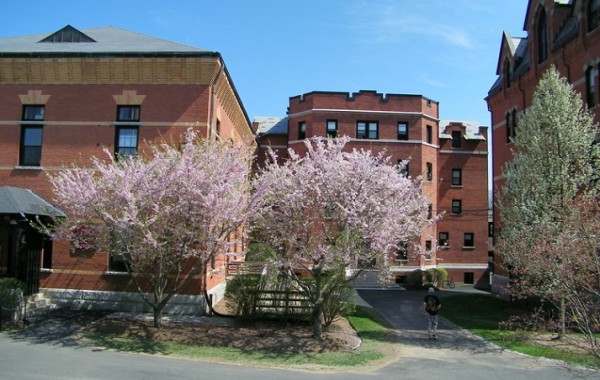 Jazykový kurz angličtiny, Dean College, Boston
