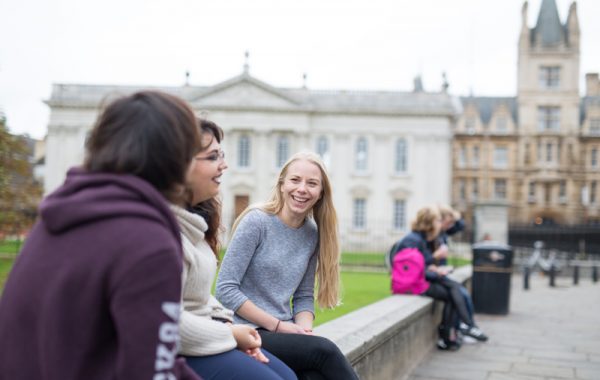 EC Cambridge is one of the finest English Schools in Cambridge. Founded in 1983, it is located right in the middle of the historic university town