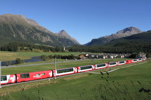 Ľadovcový Express cez Švajčiarske Alpy
